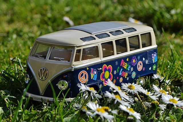 Kampeer wijs: jouw complete overzicht van campers, caravans, uitrusting, bestemmingen en duurzaam onderweg zijn